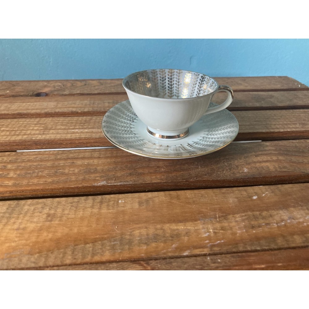 Bareuther Barvaria China cup with saucer gold accents and pattern